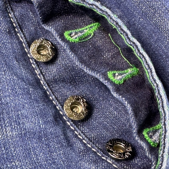 Parish Mens Jeans Distressed Blue Denim Green Accent Stitching Stylish - Picture 13 of 16